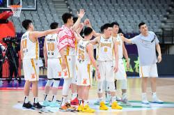 国内足球界精彩赛事举办强强对决斗志昂扬的简单介绍